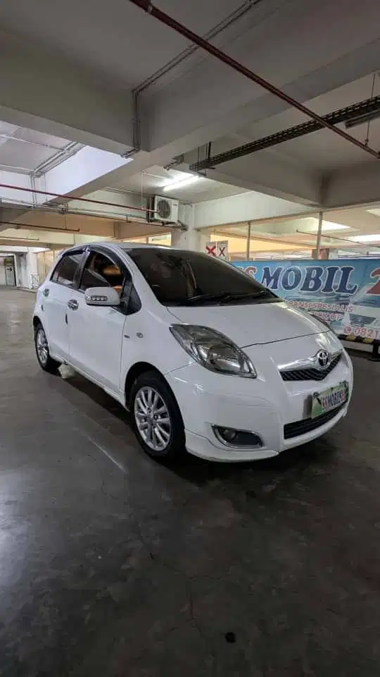 Yaris E matic Gratis Balik Nama