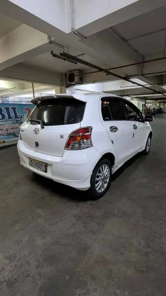 Yaris E matic Gratis Balik Nama