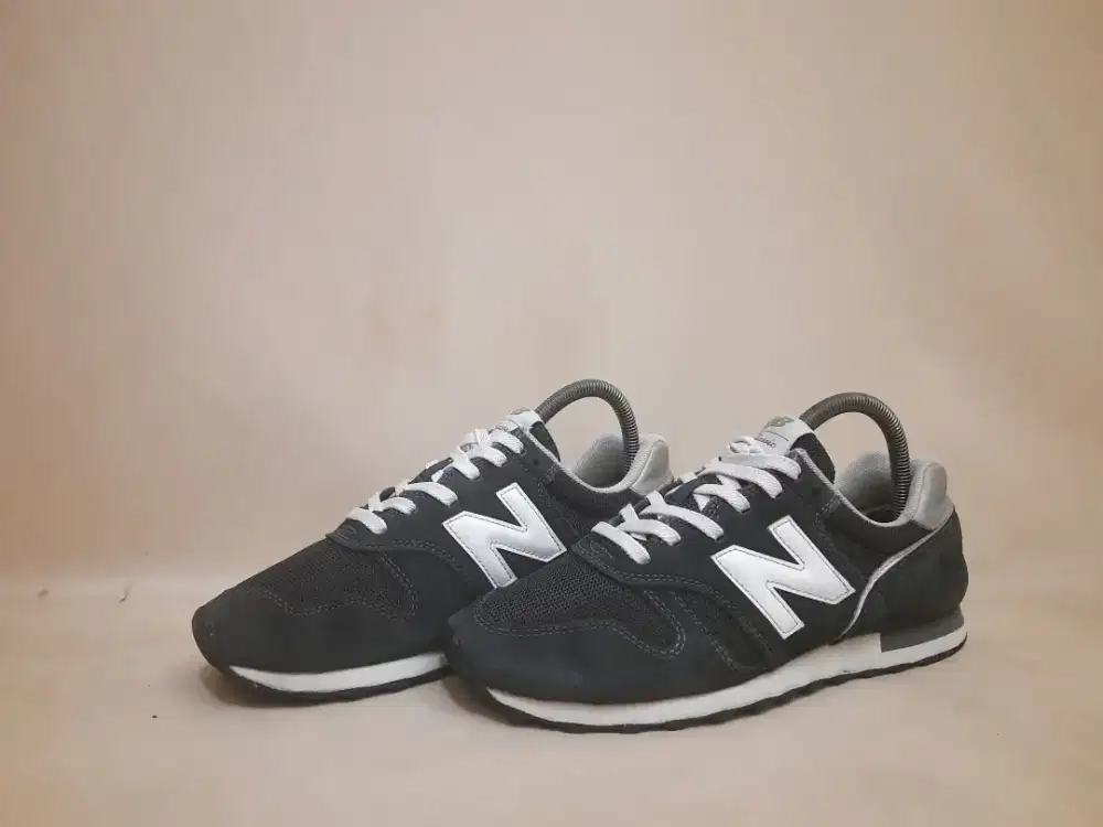 New Balance 373 classicOriginal 
Size 41,5 dan adidas nike