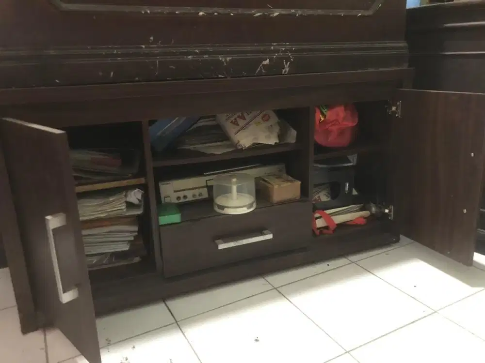 Meja TV dan rak dijual