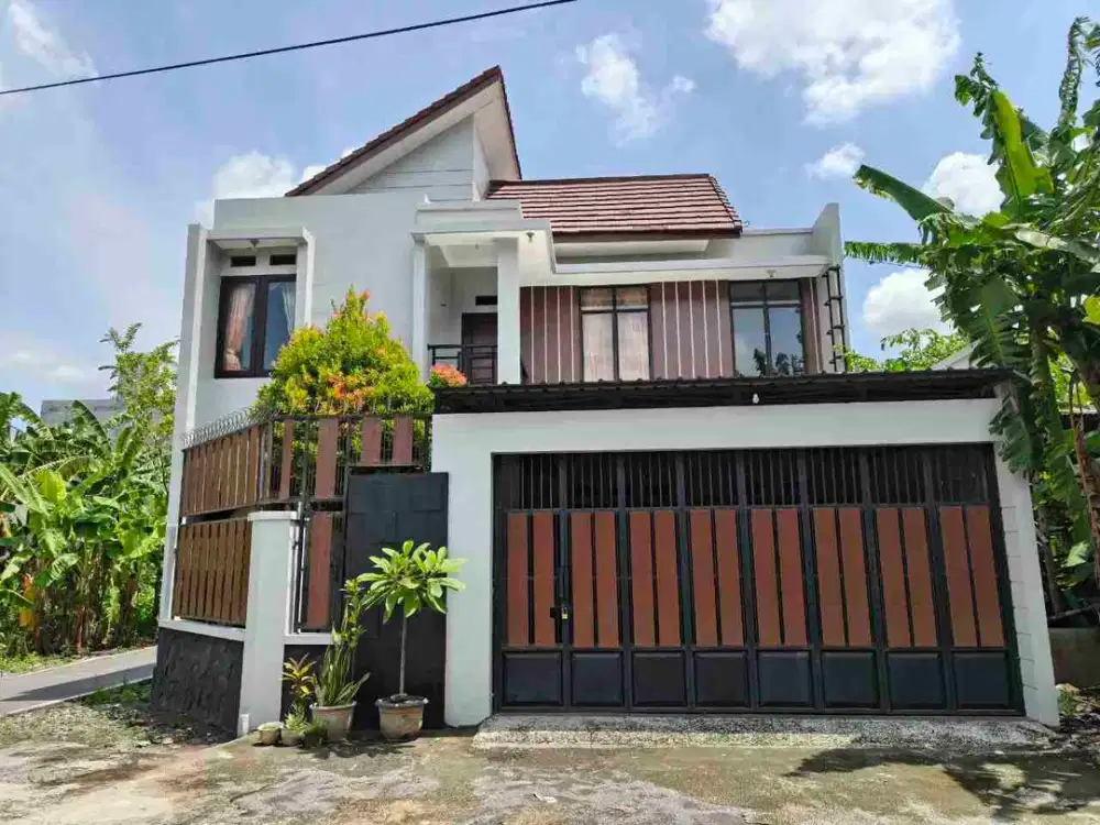 Rumah Cantik 2lt Full Furnish di Sumber Solokota