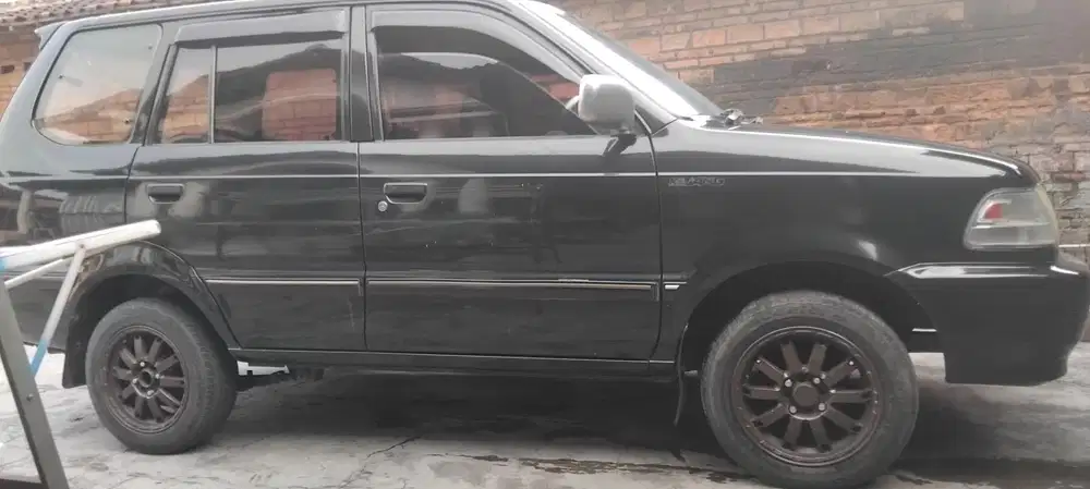 Toyota Kijang 2005 Bensin