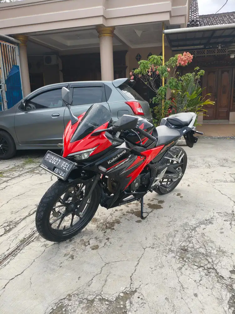 [jual butuh] Honda CBR 150cc 2019
