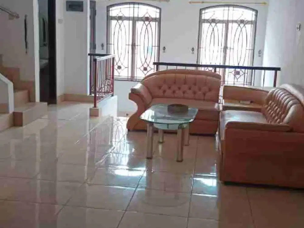 Disewakan rumah bukit gading Mediterania