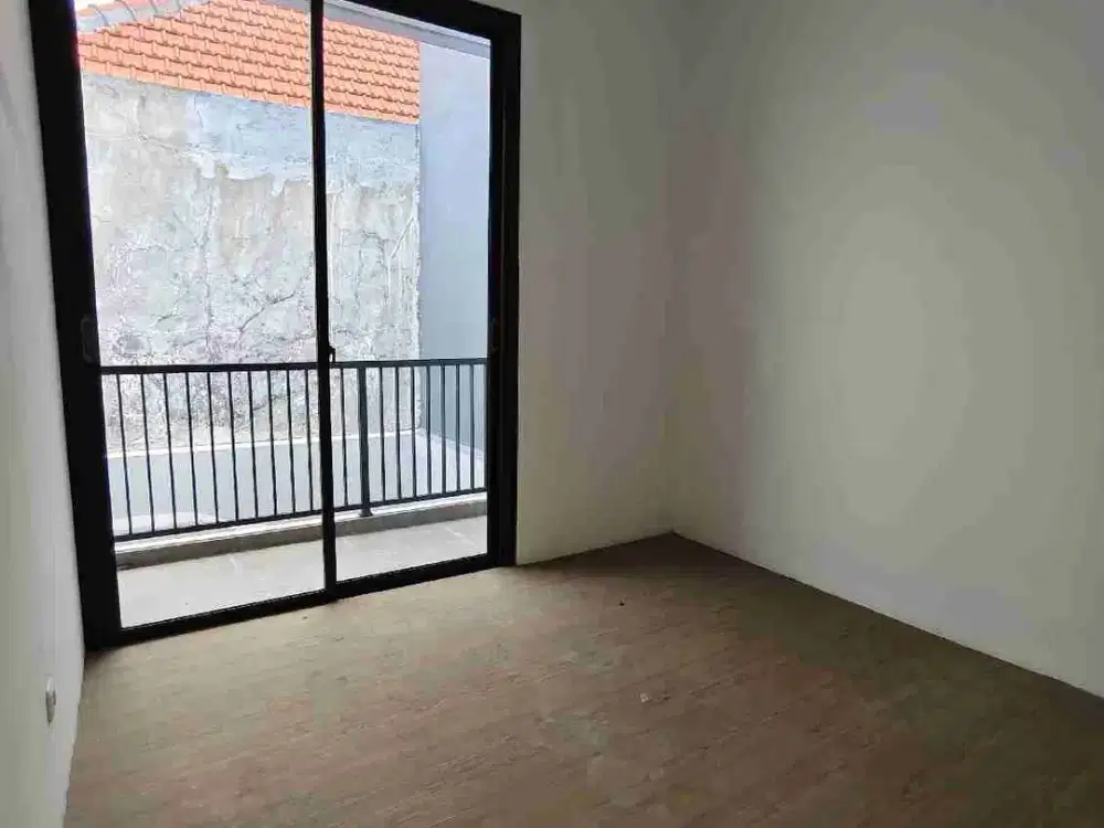 Rumah Baru 2 Lantai Dekat Mojo Unair WM Kalijudan Dr Soetomo