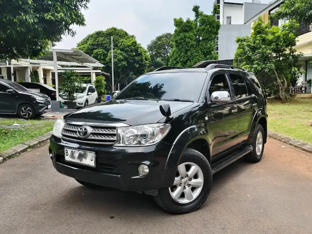 Fortuner 2.5 G AT thn 2009 pjk hidup