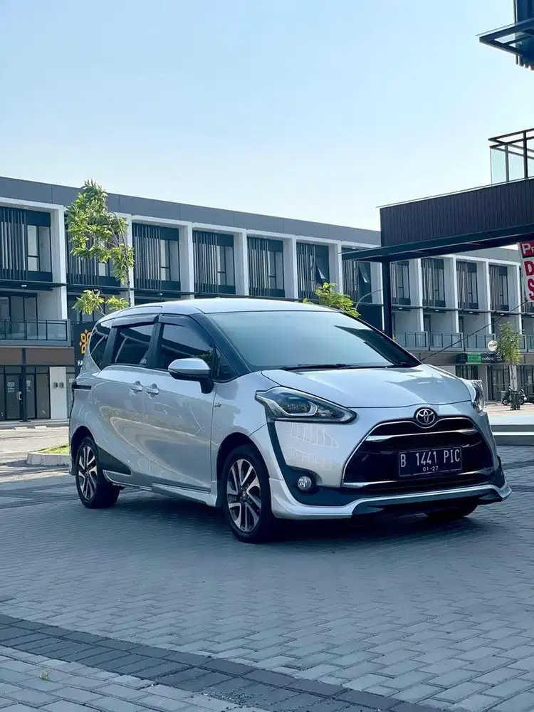 Pilihan tepat utk anter jemput anak sekolah ni Toyota Sienta Q AT 2016