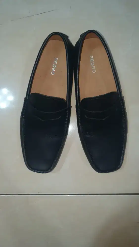 Sepatu loafers Pedro Hitam Size 41