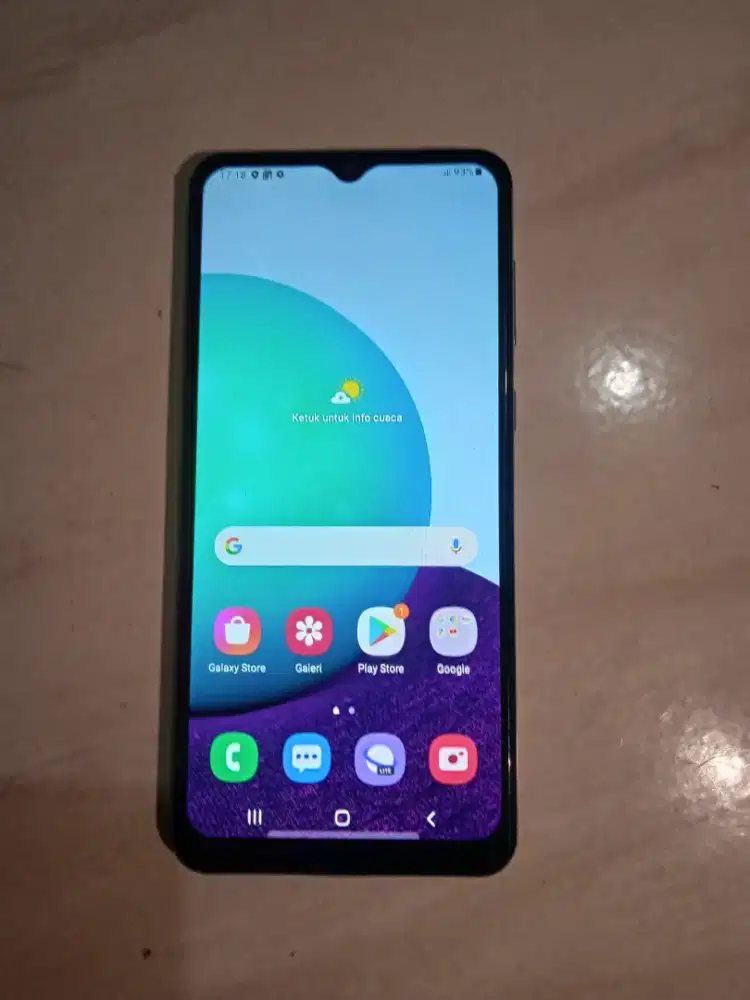 Handphone Samsung Galaxy A002