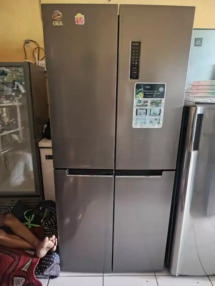 Dijual kulkas 2 pintu side by side