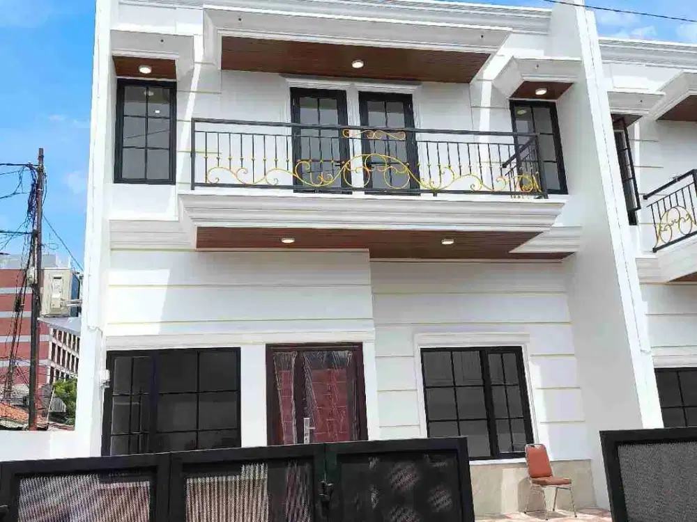 Rumah super mewah selangkah tol jatiwaringin 1,3M