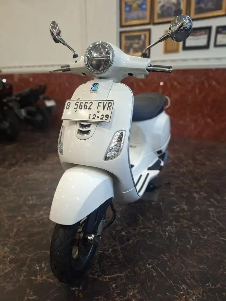 Hub ima • dp 500rb Vespa LX 125 i get 2024 . Bisa Co payment di Shope