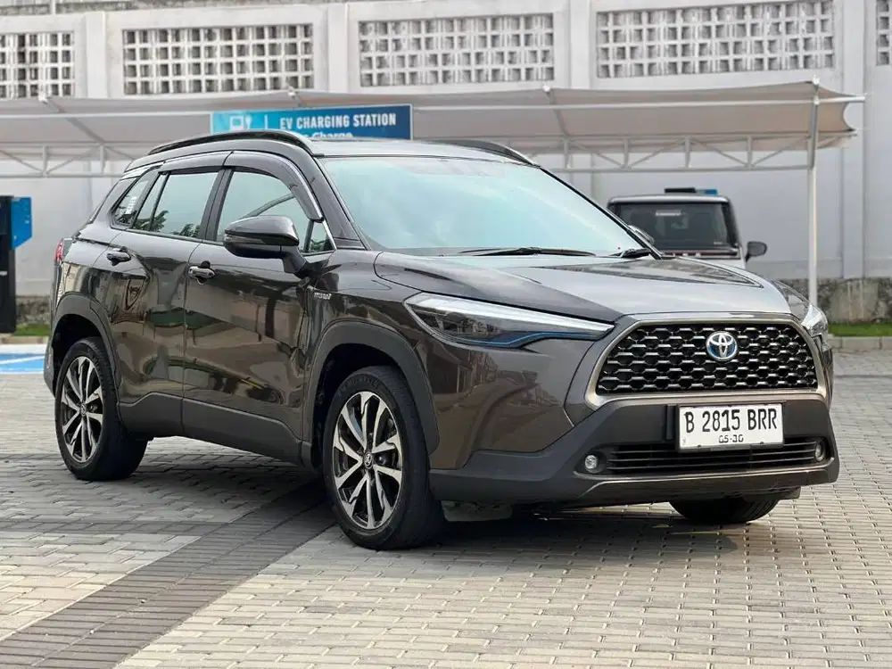 [HYBRID BARANG BAGUS] Toyota Corolla 1.8 Cross Hybrid 2021