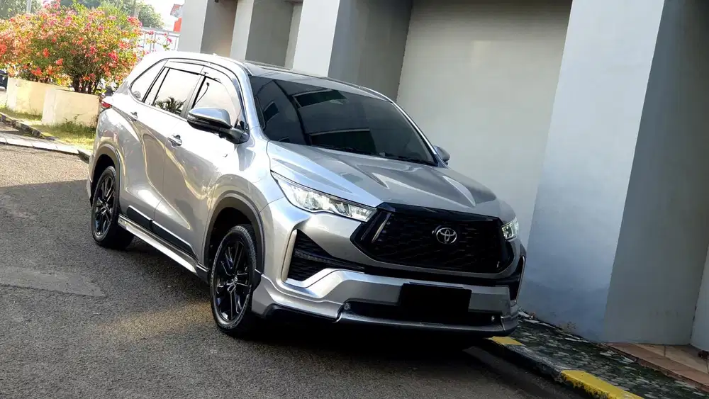 Toyota Kijang Innova Zenix Q Hybrid Modelista 2023