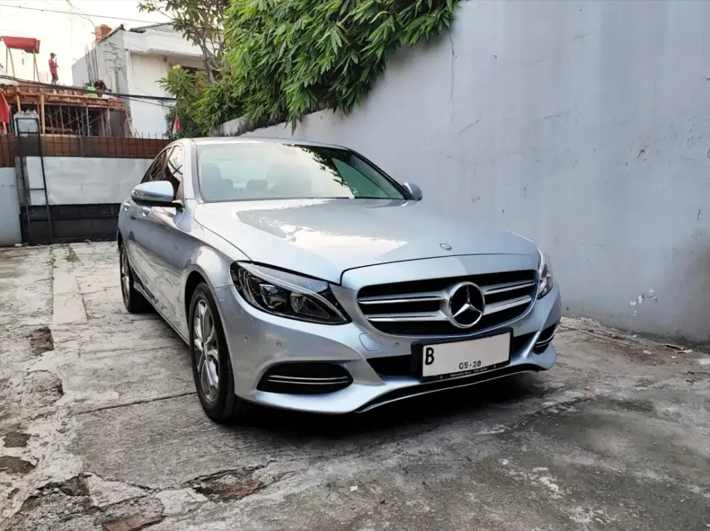 Mercedes Benz C200 W205 Avantgarde 2016 Low ODO