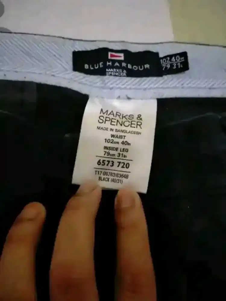 Celana bahan hitam size 40