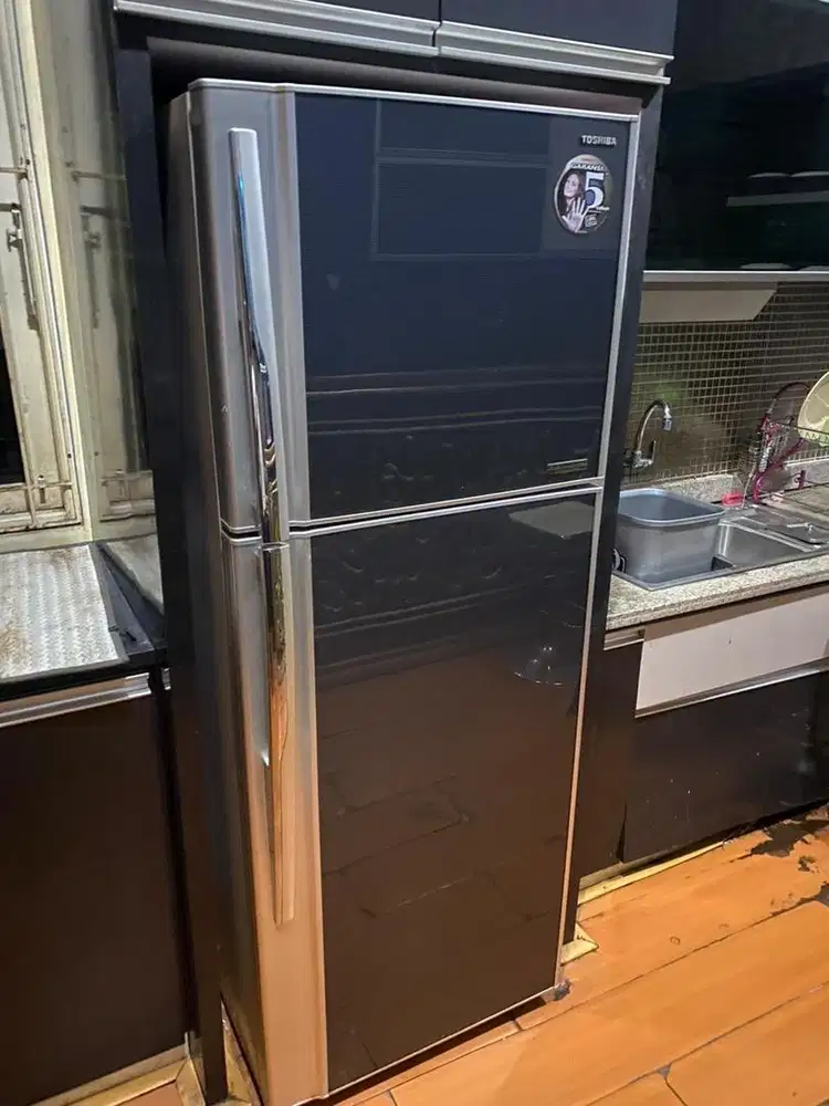 Kulkas toshiba murah