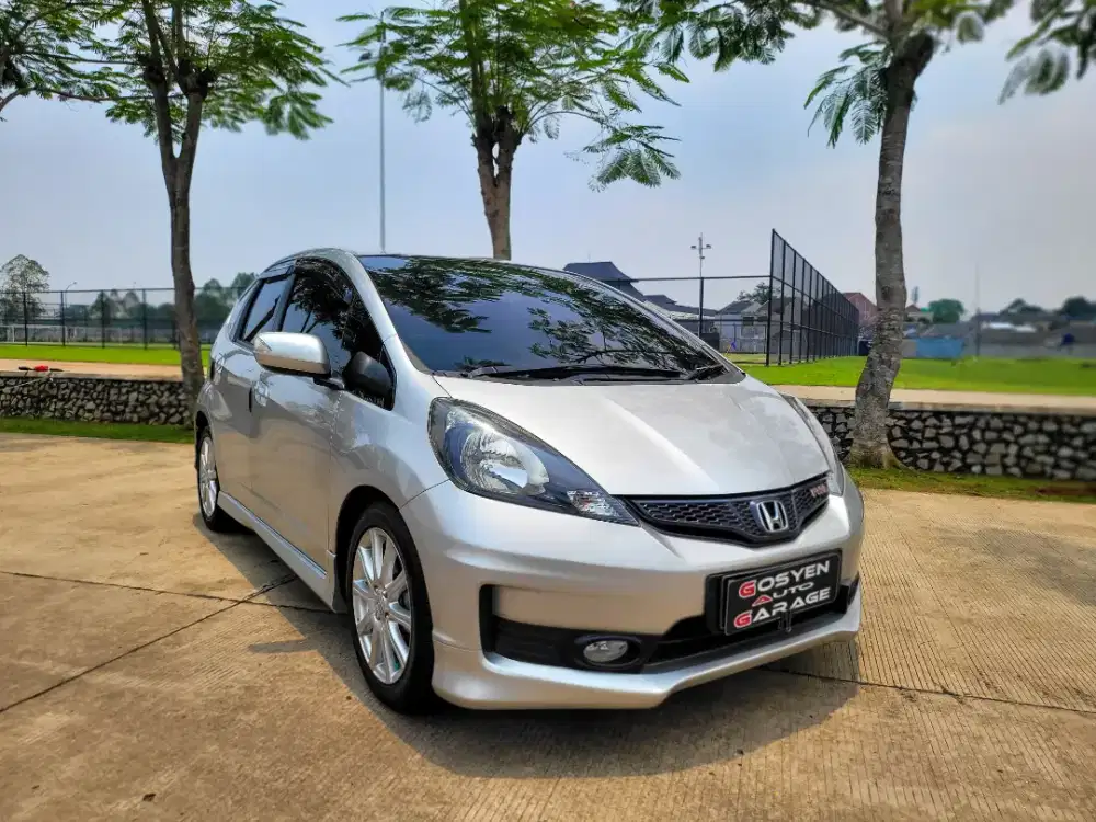HONDA JAZZ RS (GE8) 1.5 AT 2014
