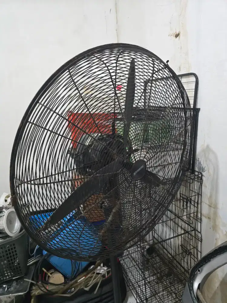 Kipas angin besar bagus