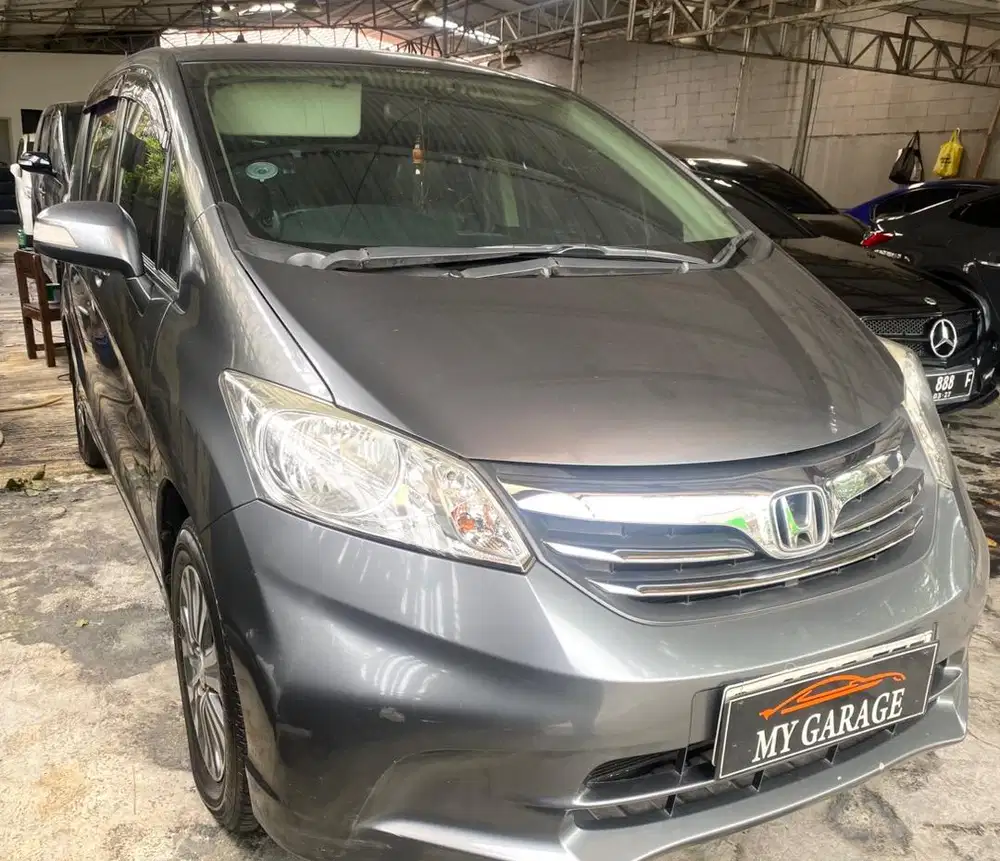 Honda Freed PSD 2012 Grey Tgn 1 a/n Pribadi kondisi Terawat