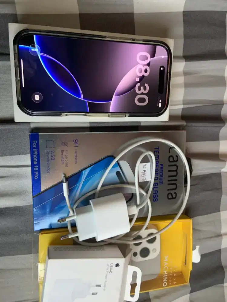 Iphone 16 pro 256 baru sebulan