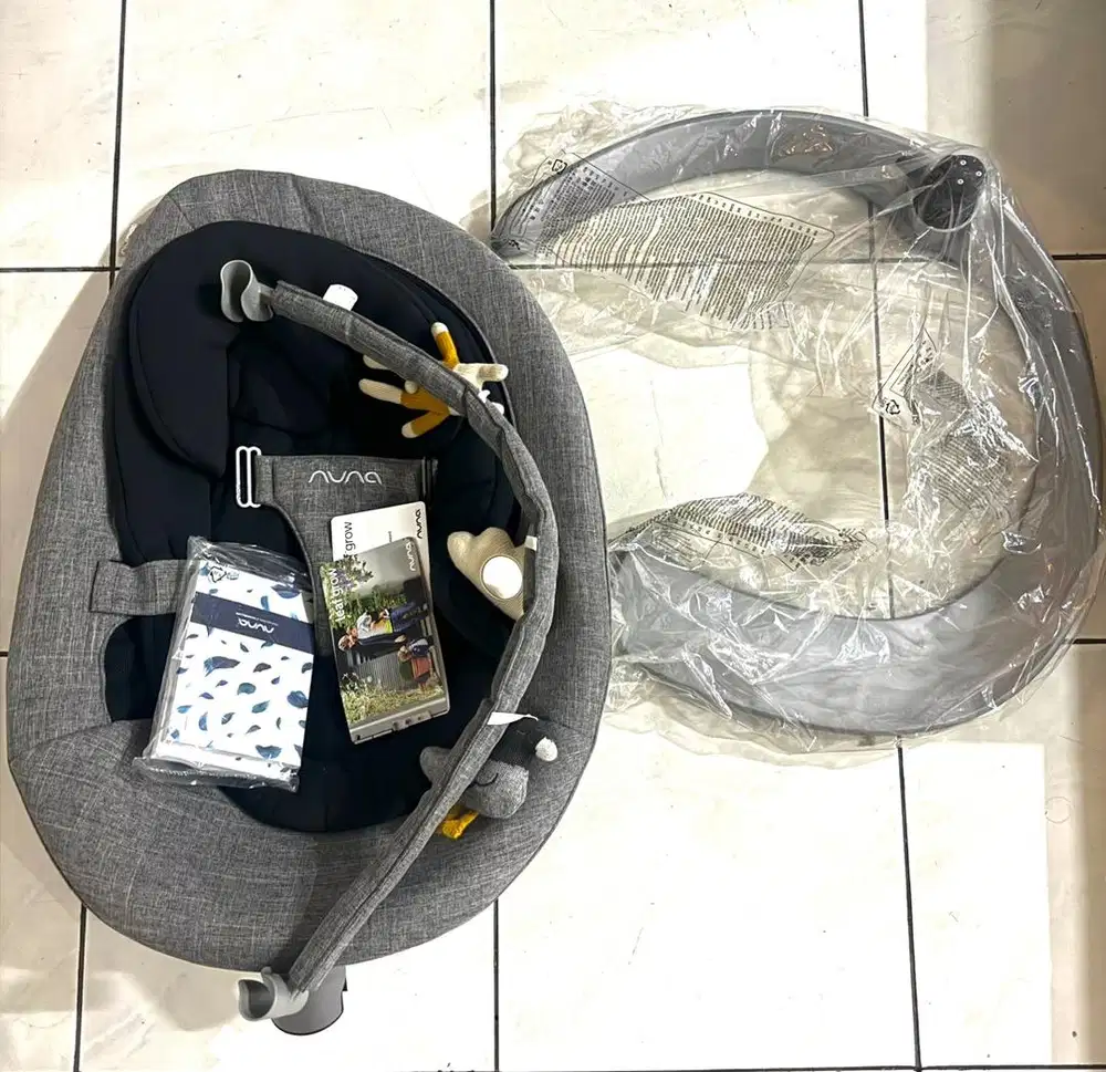 Nuna leaf grow baby seat bouncer