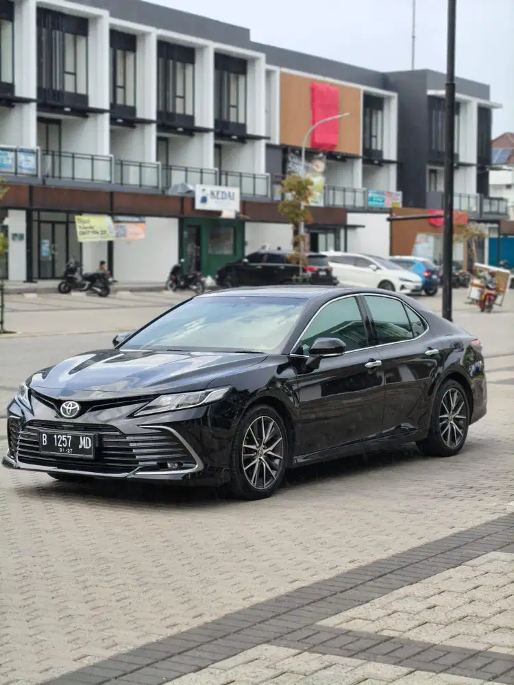 Toyota Camry 2.5 V AT 2021