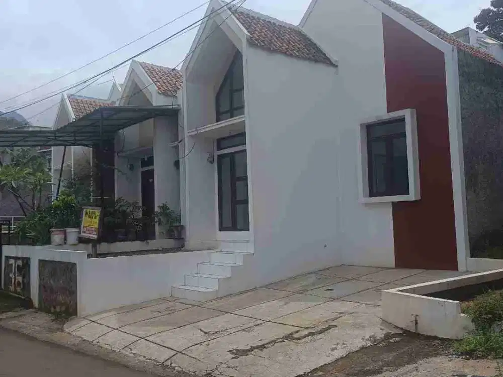 Rumah pinggir jalan  sudah di benteng