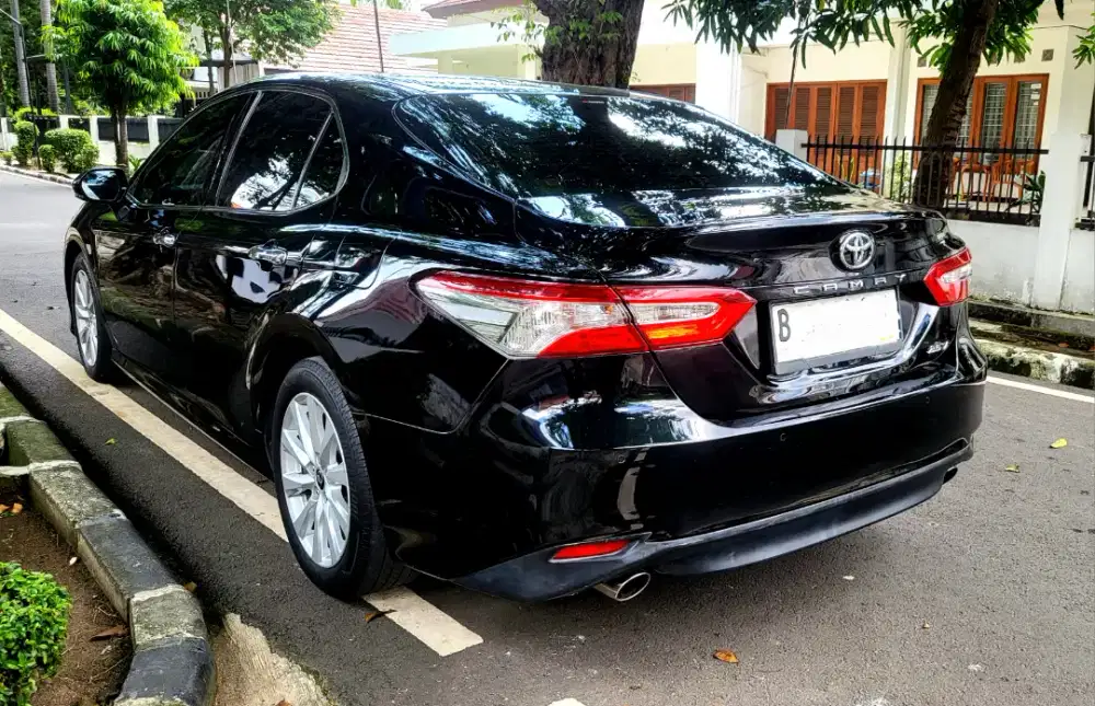 Toyota Camry 2.5V Sunroof 2019
