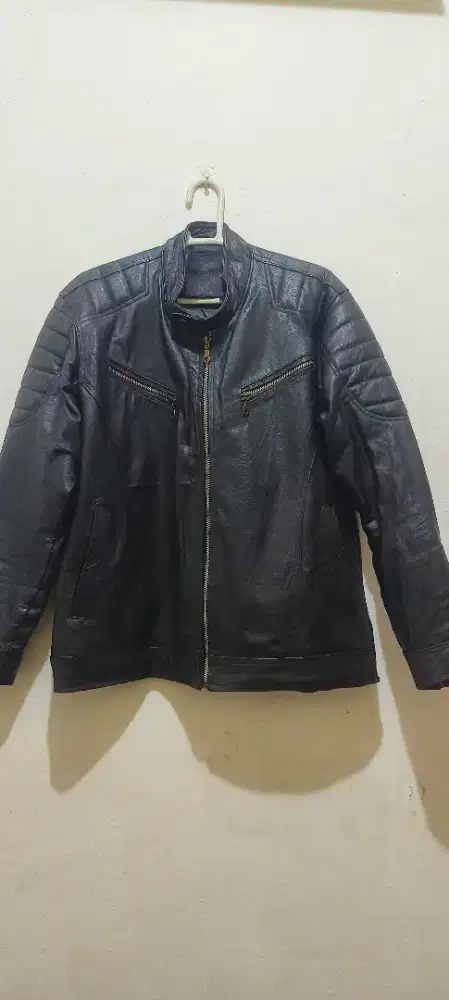 Jaket kulit kambing asli