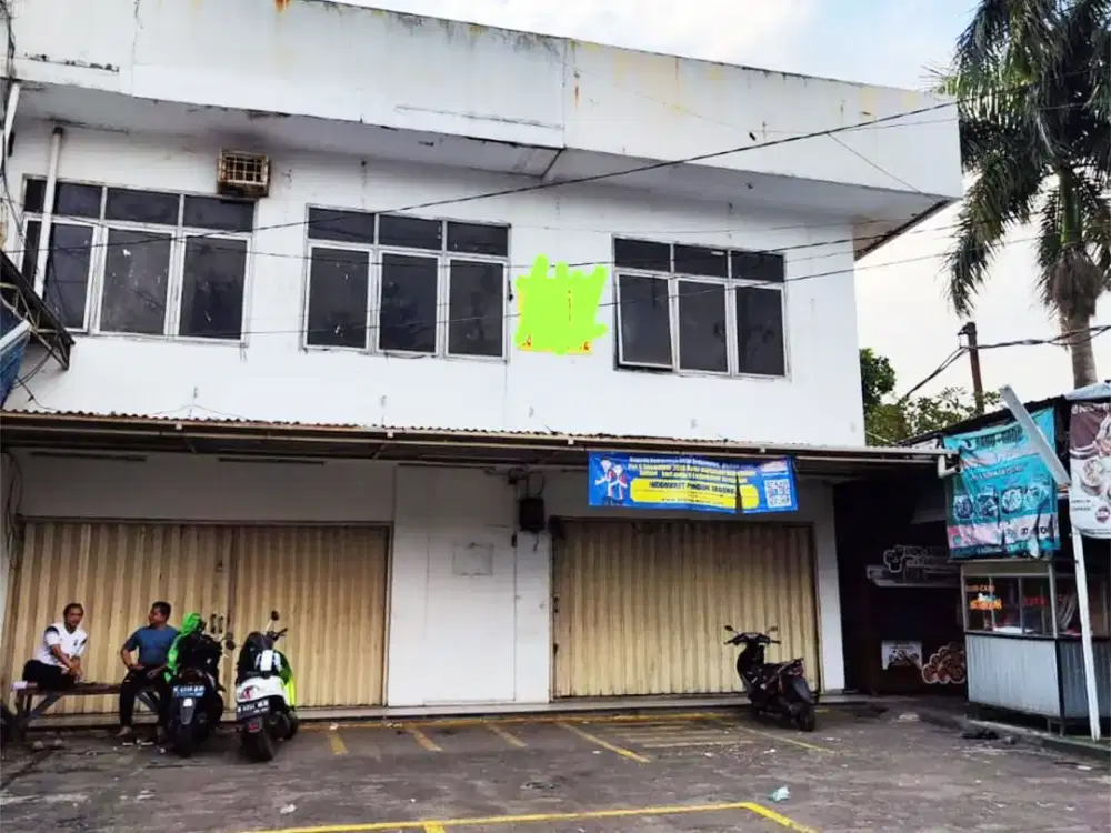 Ruko 2 gandeng 2 lantai hadap jalan raya di Dahlia Loka