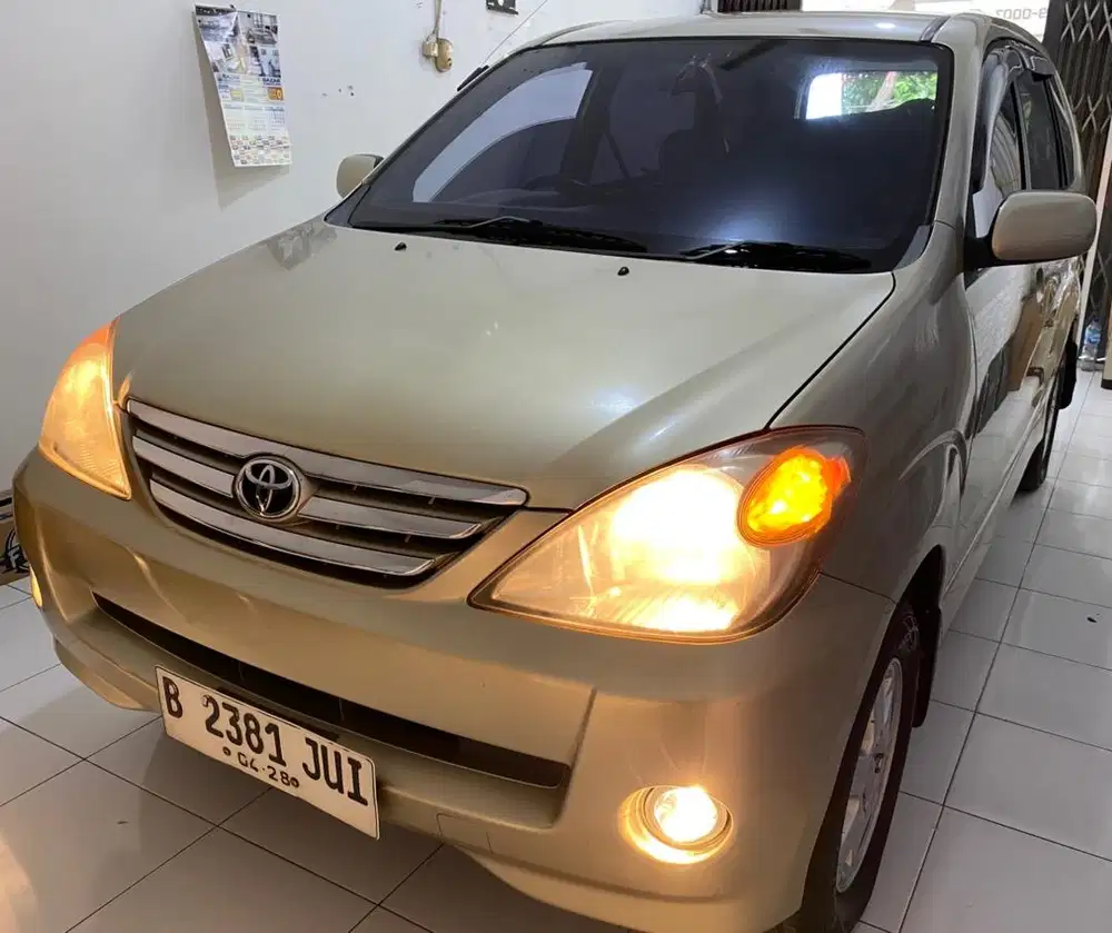 Toyota Avanza G 1.3 M/T Tahun 2004