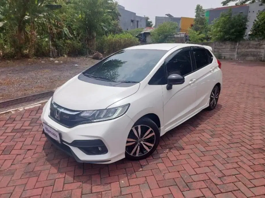 Pajak Panjang Honda Jazz 1.5 RS Bensin-AT 2019 Putih LDAR
