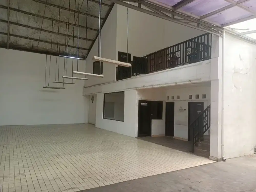 Disewakan Gudang Eks Showroom di Jl. Sultan Agung, Bekasi Barat – Lokasi Strategis