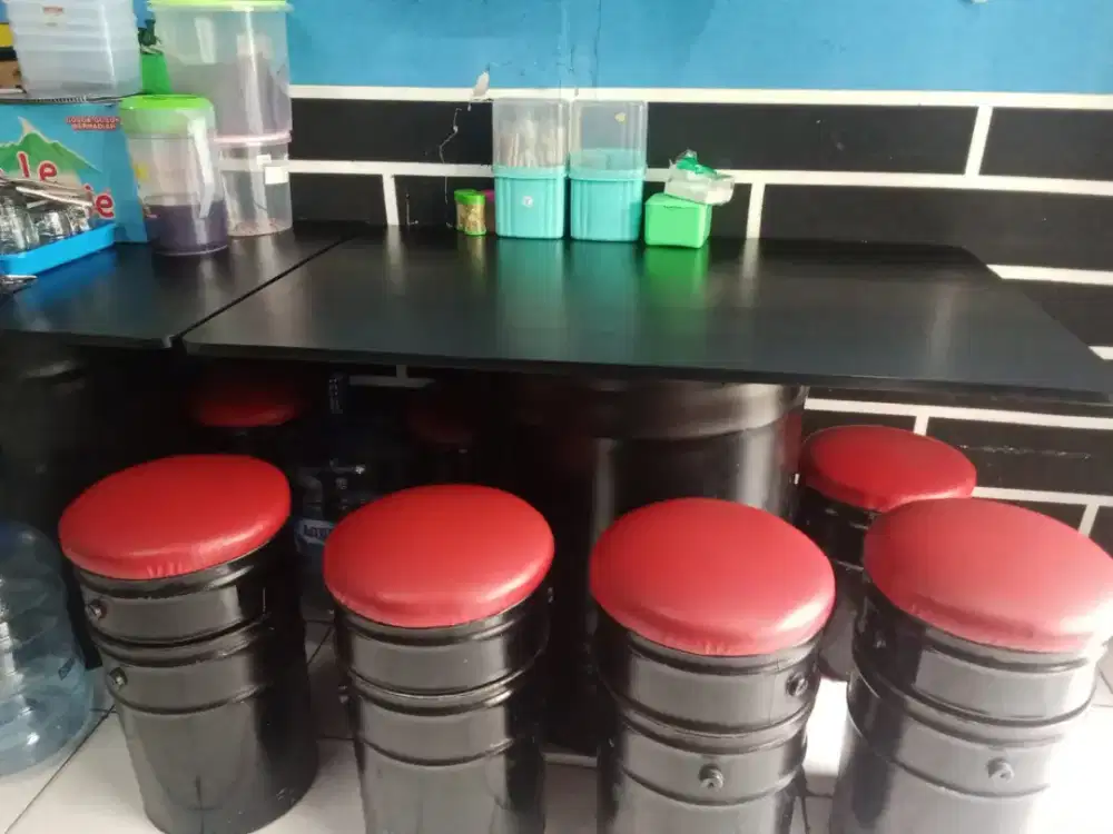 Dijual Cepat Meja & Kursi Cafe Kekinian