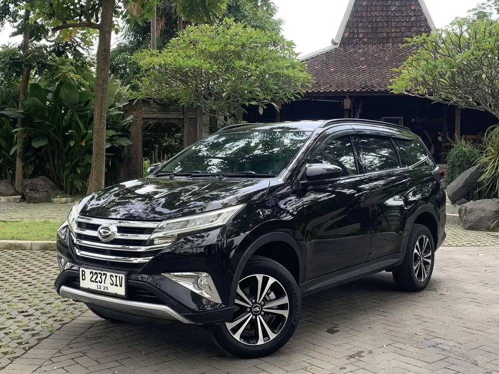 Terios r metik 2019 km 75 rb free garansi mesin 1 tahun