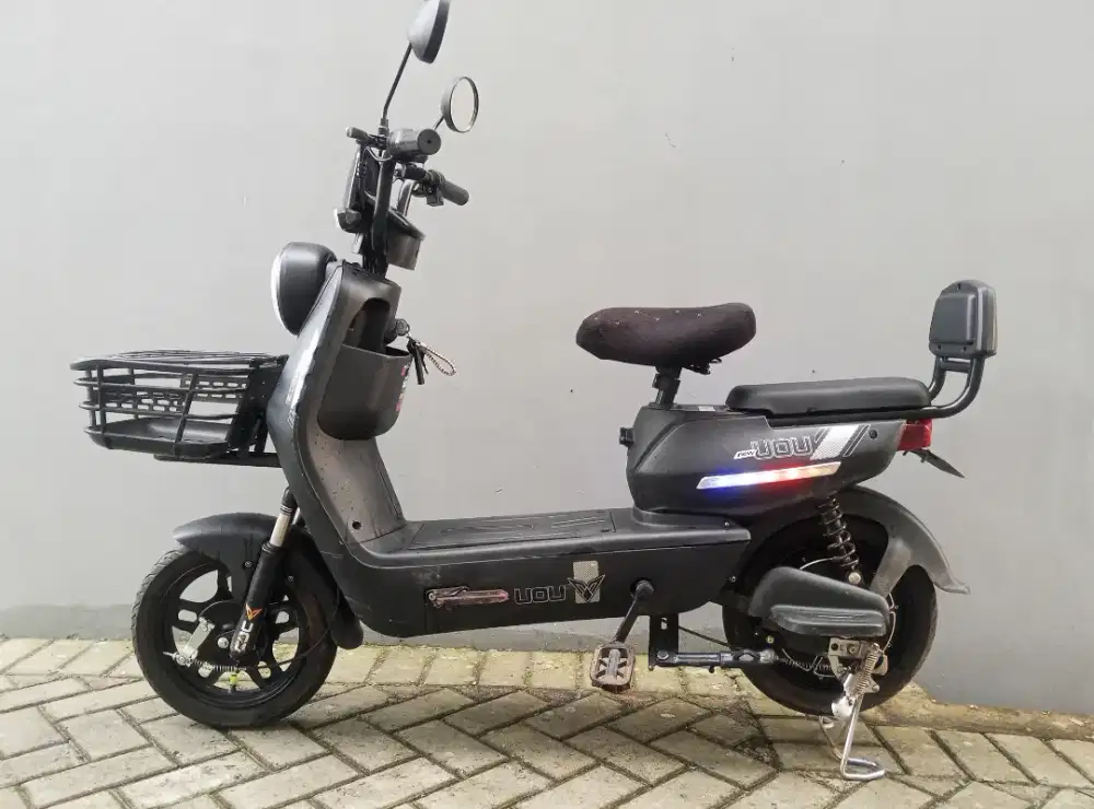 sepeda listrik goda UOU pakaian 5 bulan
