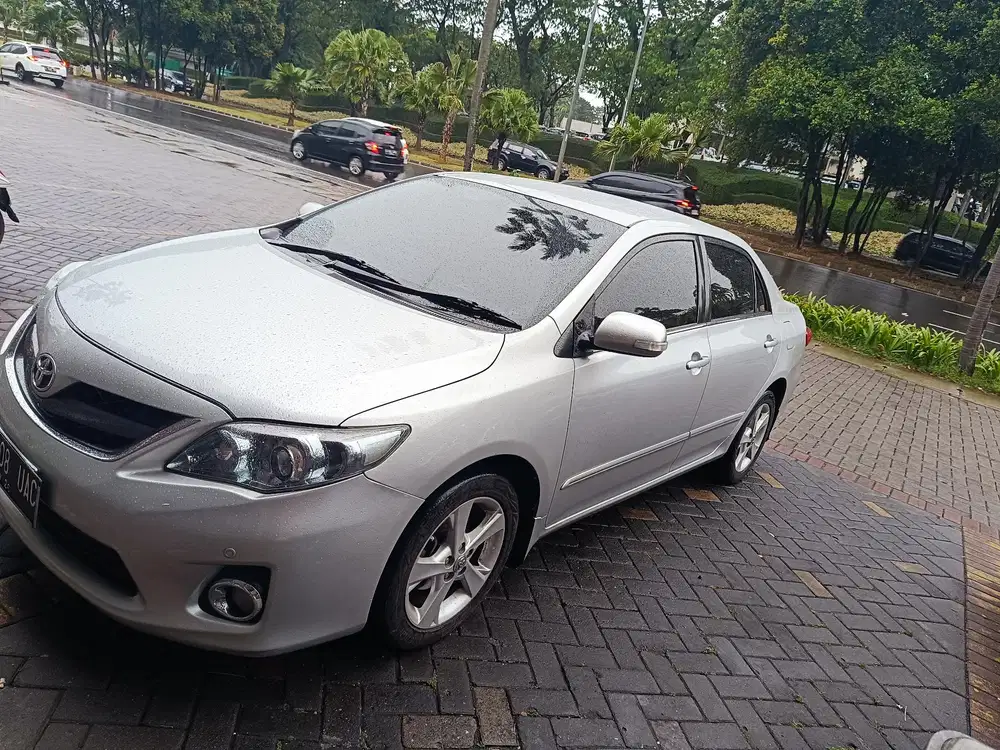 Toyota Corolla 2011 Bensin