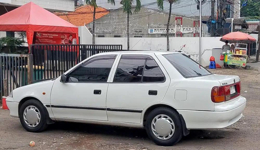 Suzuki Esteem 1992 Bensin