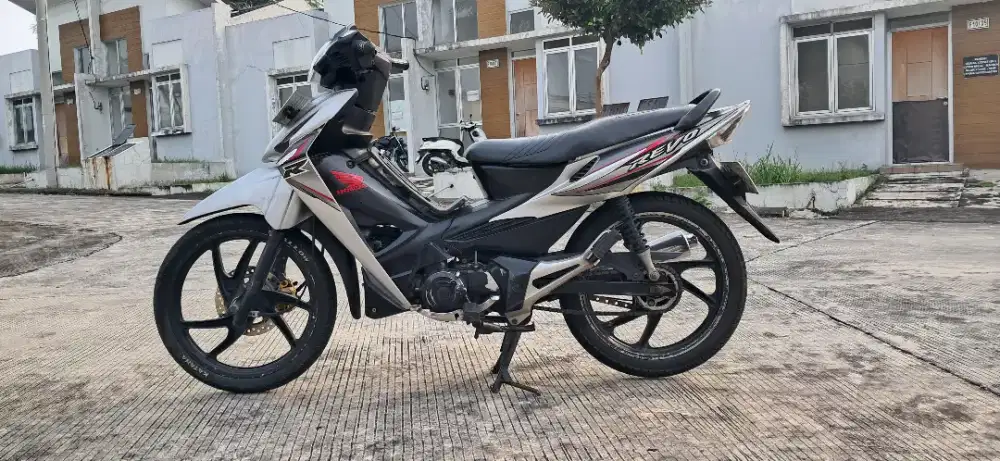 DIJUAL CEPAT HONDA REVO LANCIP.