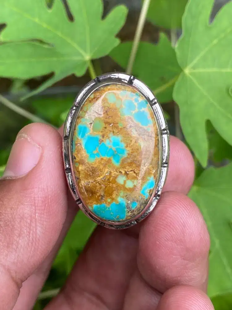 Batu Natural Pirus Persia Serat Emas