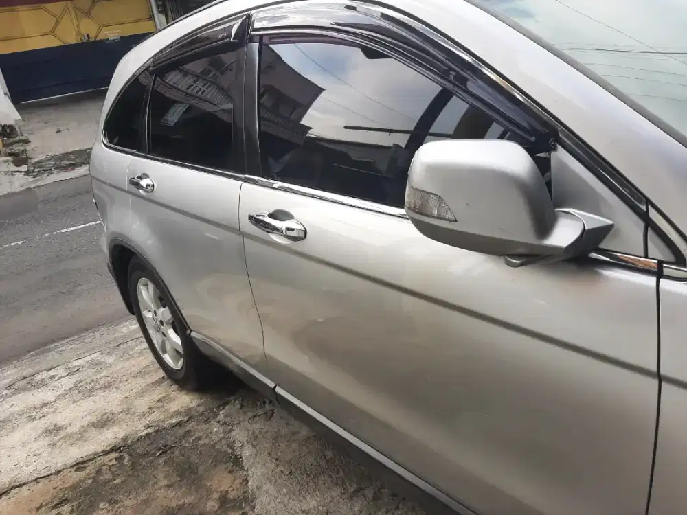 Jual CRV 2006 masih bagus mesin dan semuanya lancar.