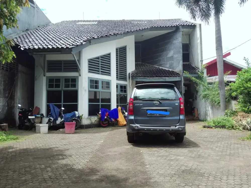 Dijual Cepat Bangunan Kantor 2 Lantai di Lokasi  Premium Jl Haji Nawi Jakarta Selatan