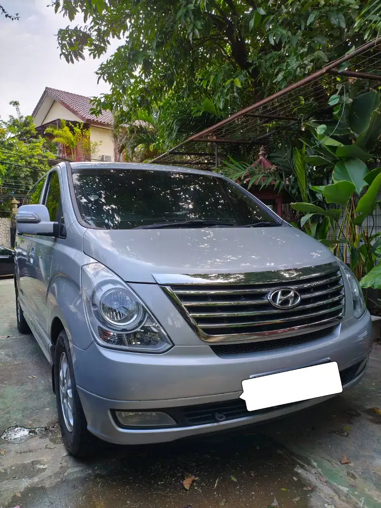 Hyundai H1 Elegance 2.4 AT 2013, 12 seat