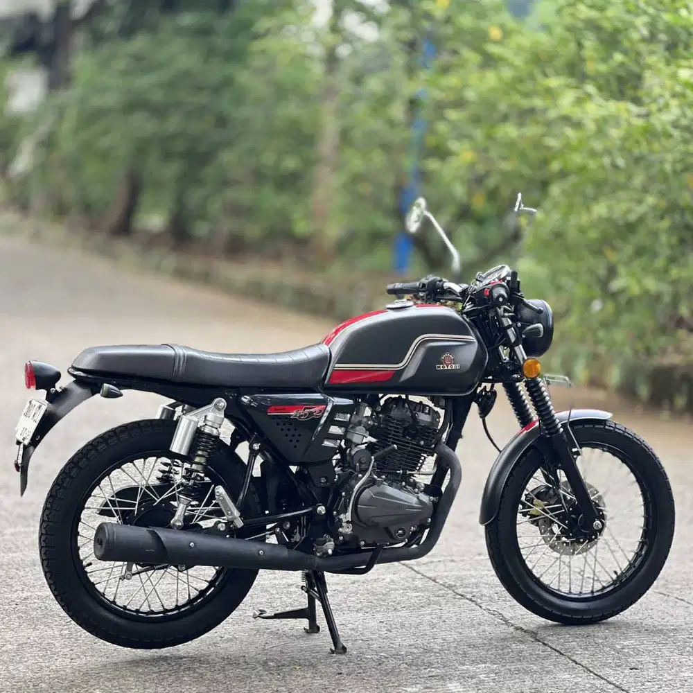 KM 1K AJA! BENELLI MOTOBI 152 HITAM 2023 PAJAK PANJANG NO MINUS
