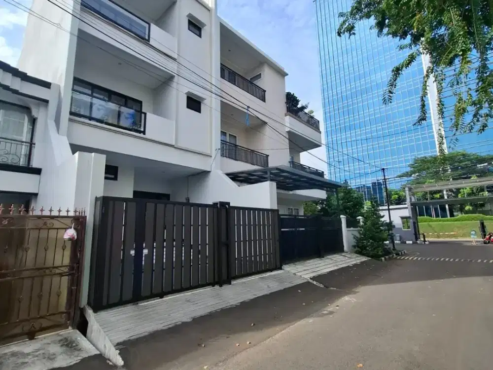 Rumah Brand New 4 Lantai di Komplek Gading Pandawa, Pelepah Hijau