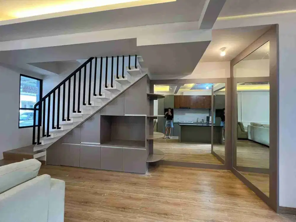 DIJUAL RUMAH CANTIK DI CENDANA PLACE, KARAWACI