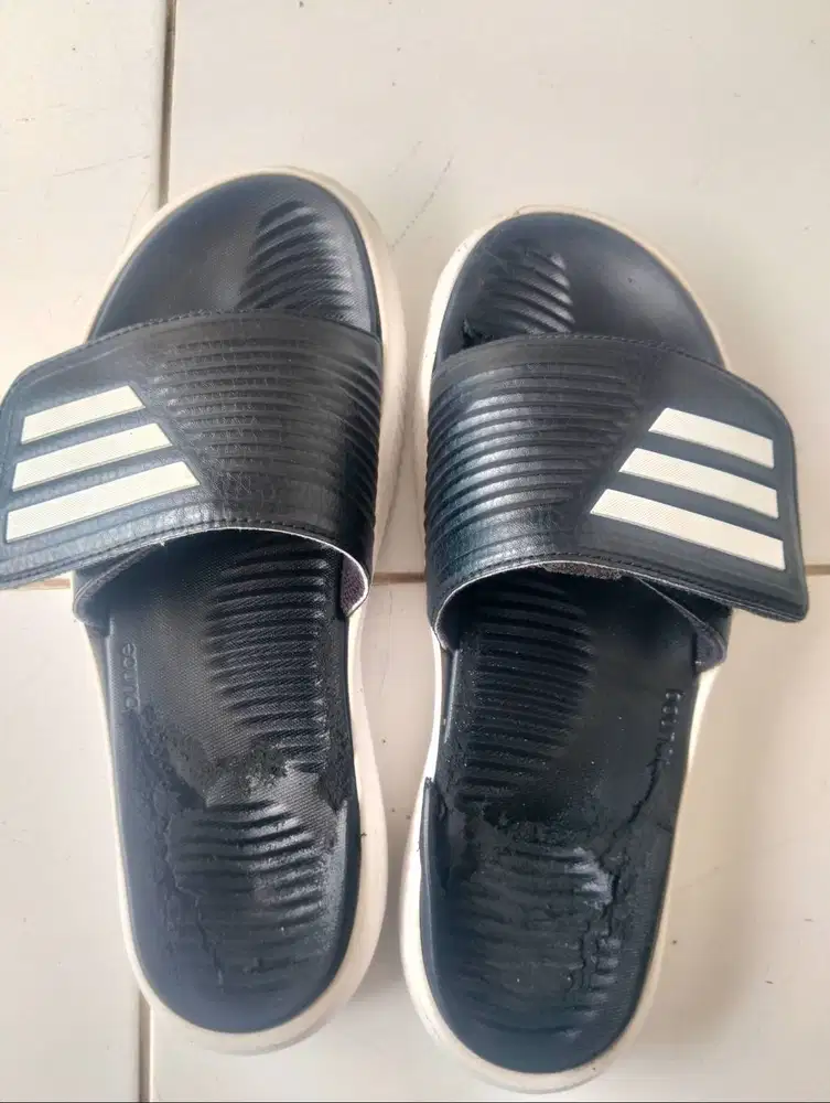 adidas slide alphabounce