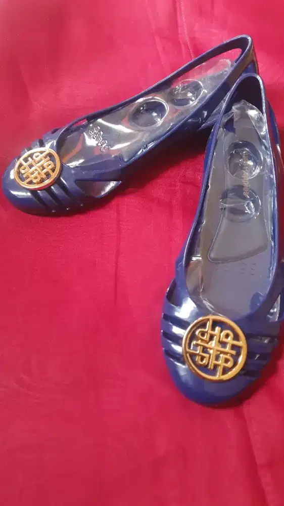 DIJUAL FLATSHOE HUSHPUPPIES EDISI SALAH UKURAN