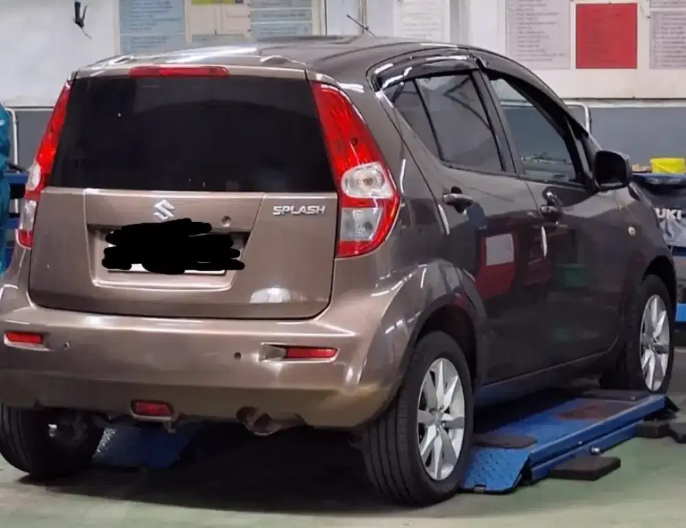 DIJUAL SUZUKI SPLASH 2012